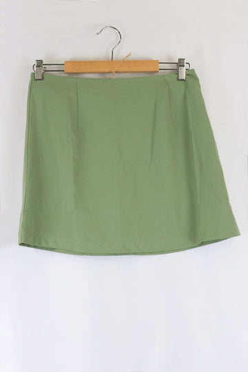 Princess Polly Green Shorts 10