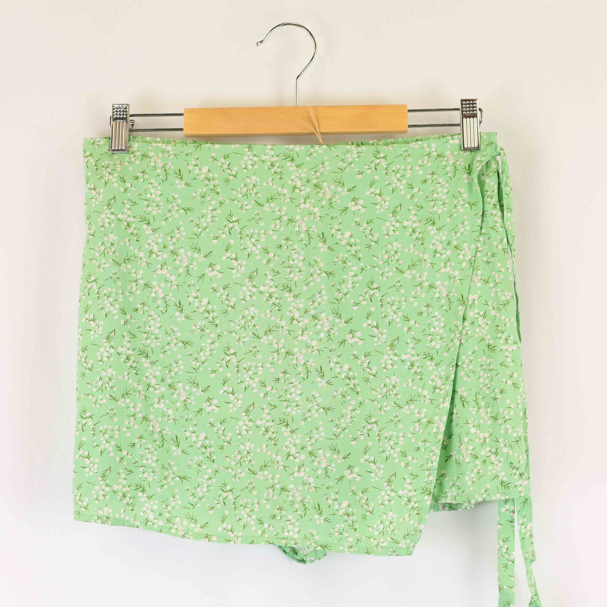 Nunui Green Shorts 12