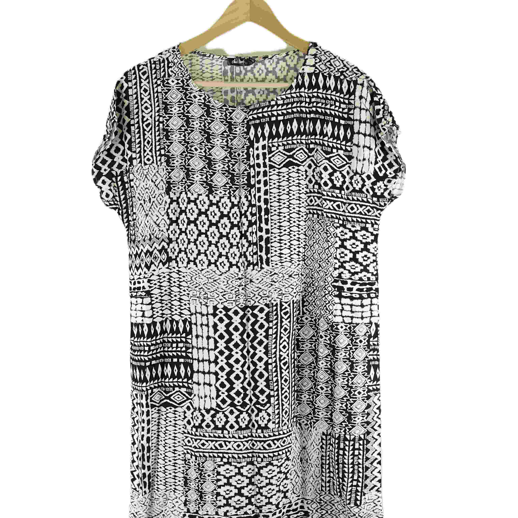 Chicabooti Black and White Print Mini Shift Dress 12