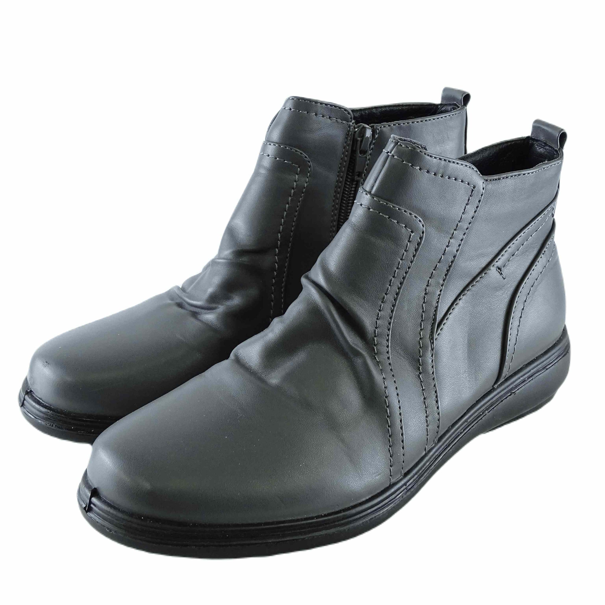 Aerocushion Grey and Black High Top Shoes AU/US 8 (EU 39)