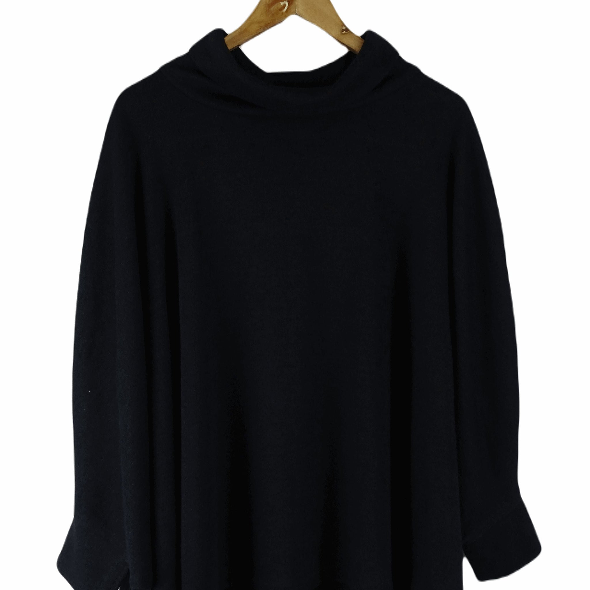 Vigorella Black Poncho OSFA