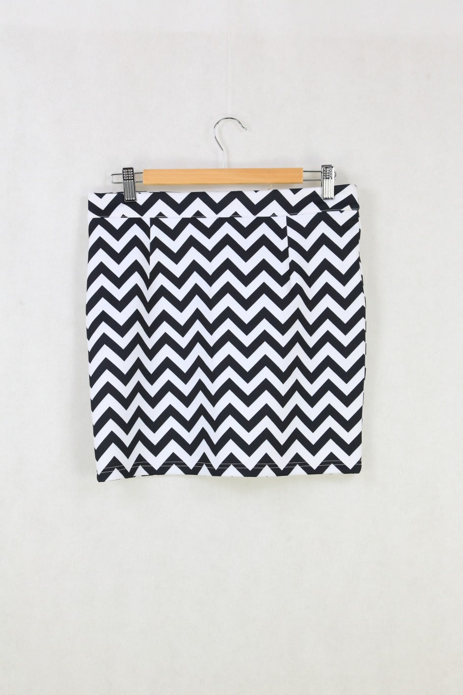 Paint It Red Chevron Skirt- M