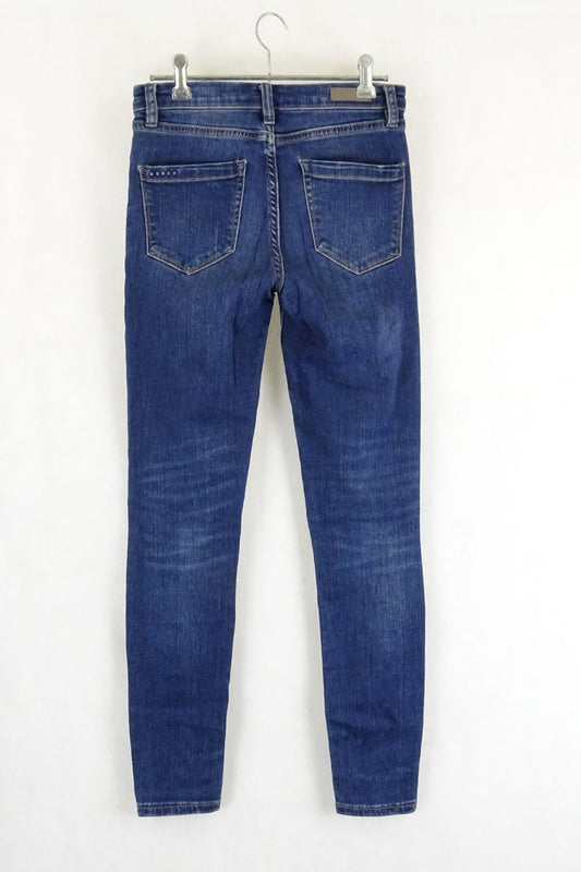 Blank NYC Mid Rise Skinny Jeans 26