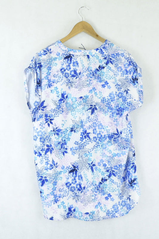 W Lane White and Blue Floral Print 12