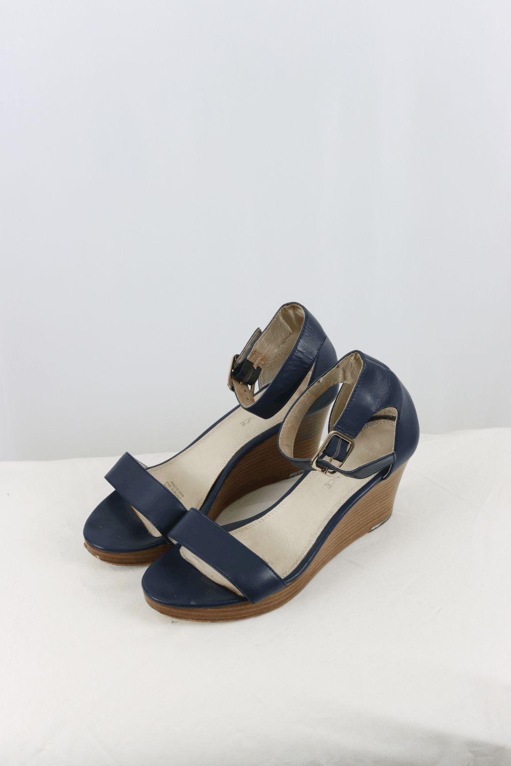 David Lawrence Blue Wedges 9.5 AU