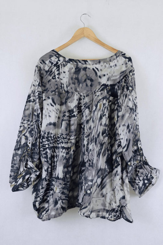 Virtu Black Printed Top 24