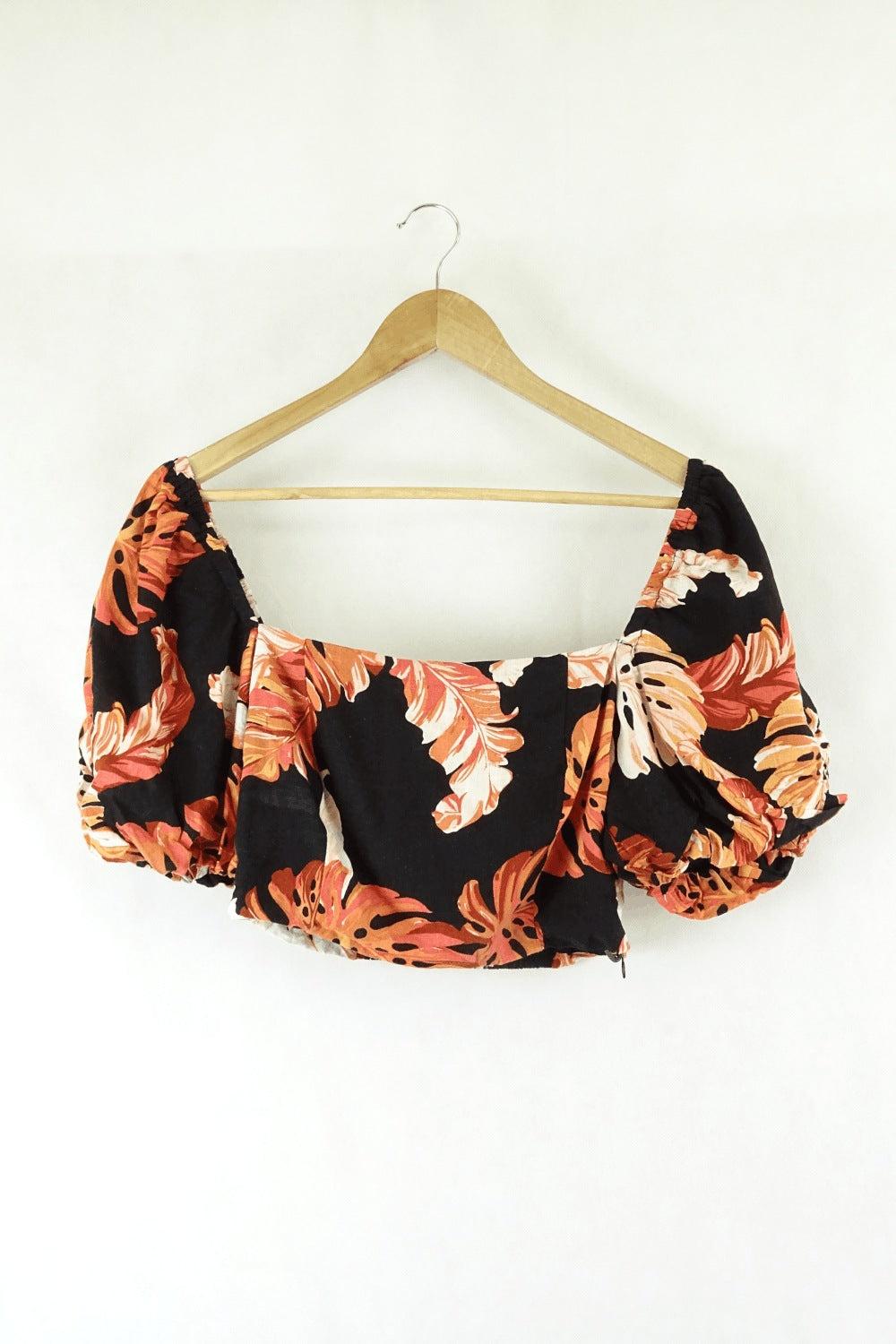 Minkpink Floral And Black Cropped Top M