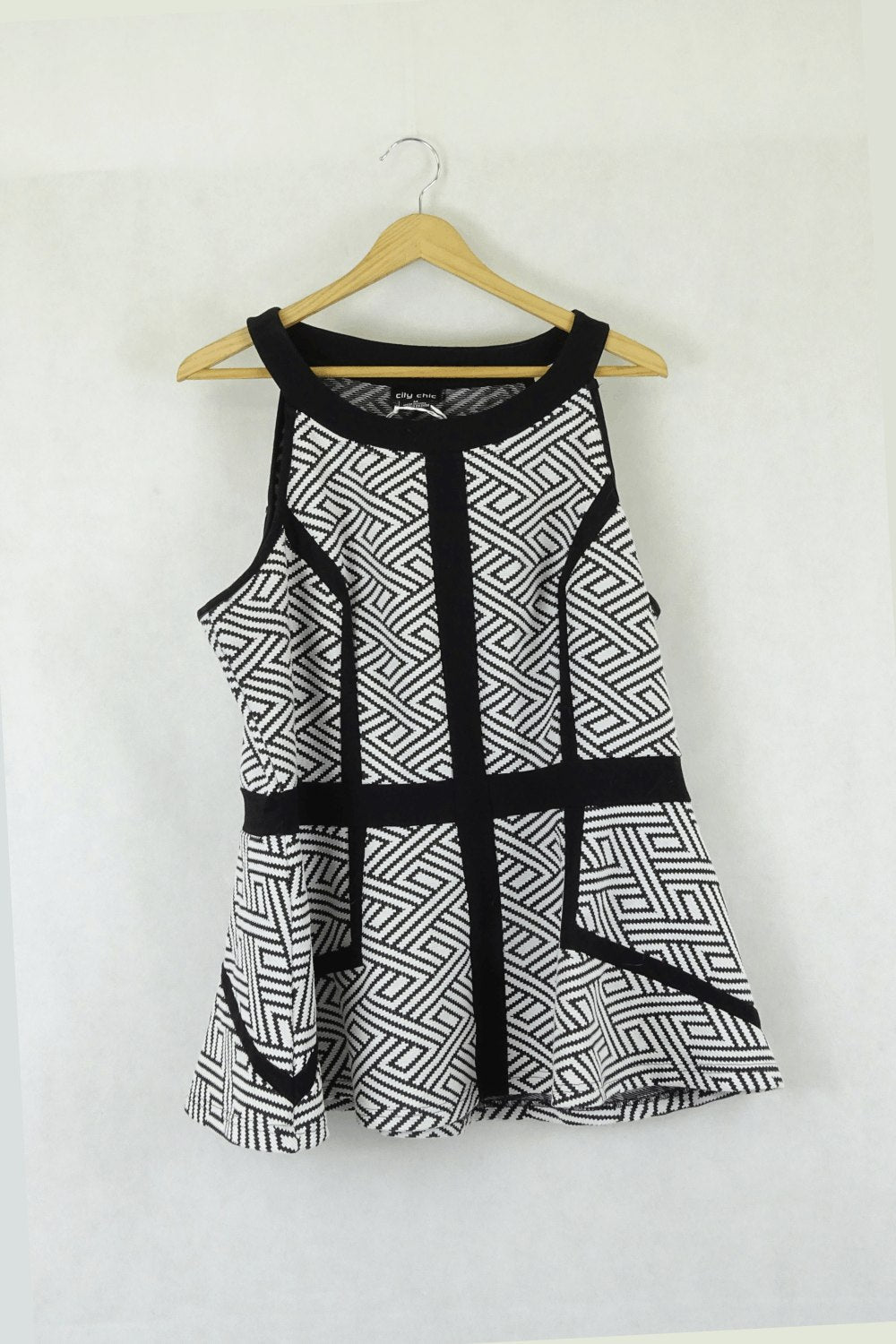 City Chic Black And White Top M