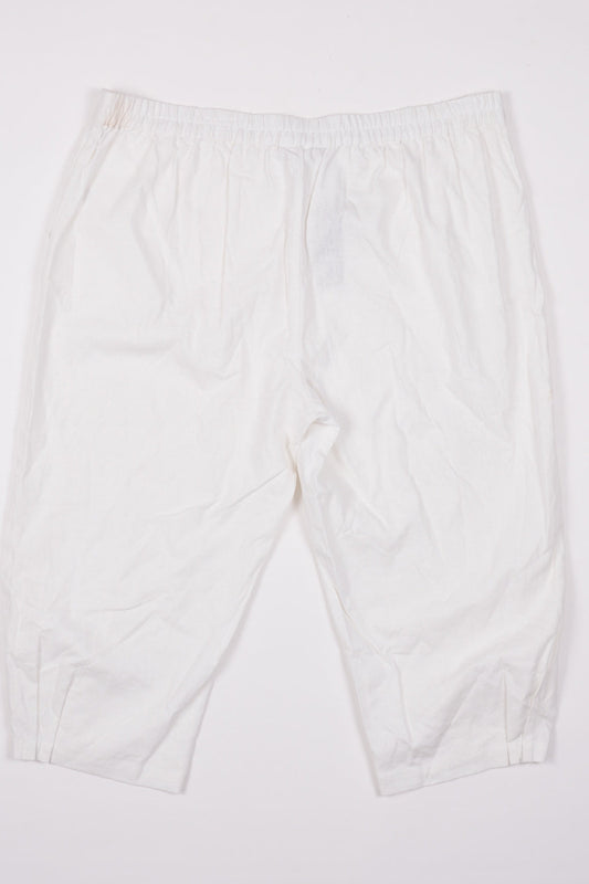 Avocado White Tuck Hem 7/8th Pant AU 20 / 38