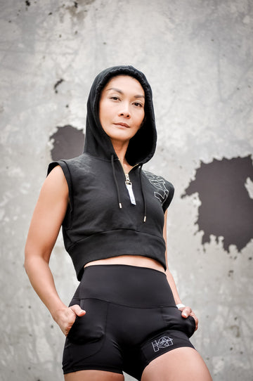 Backtrack Sleeveless Ribbed Hoodie in Monochrome