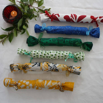 Set of 4 : Re-useable Christmas Crackers (in design of your choice)