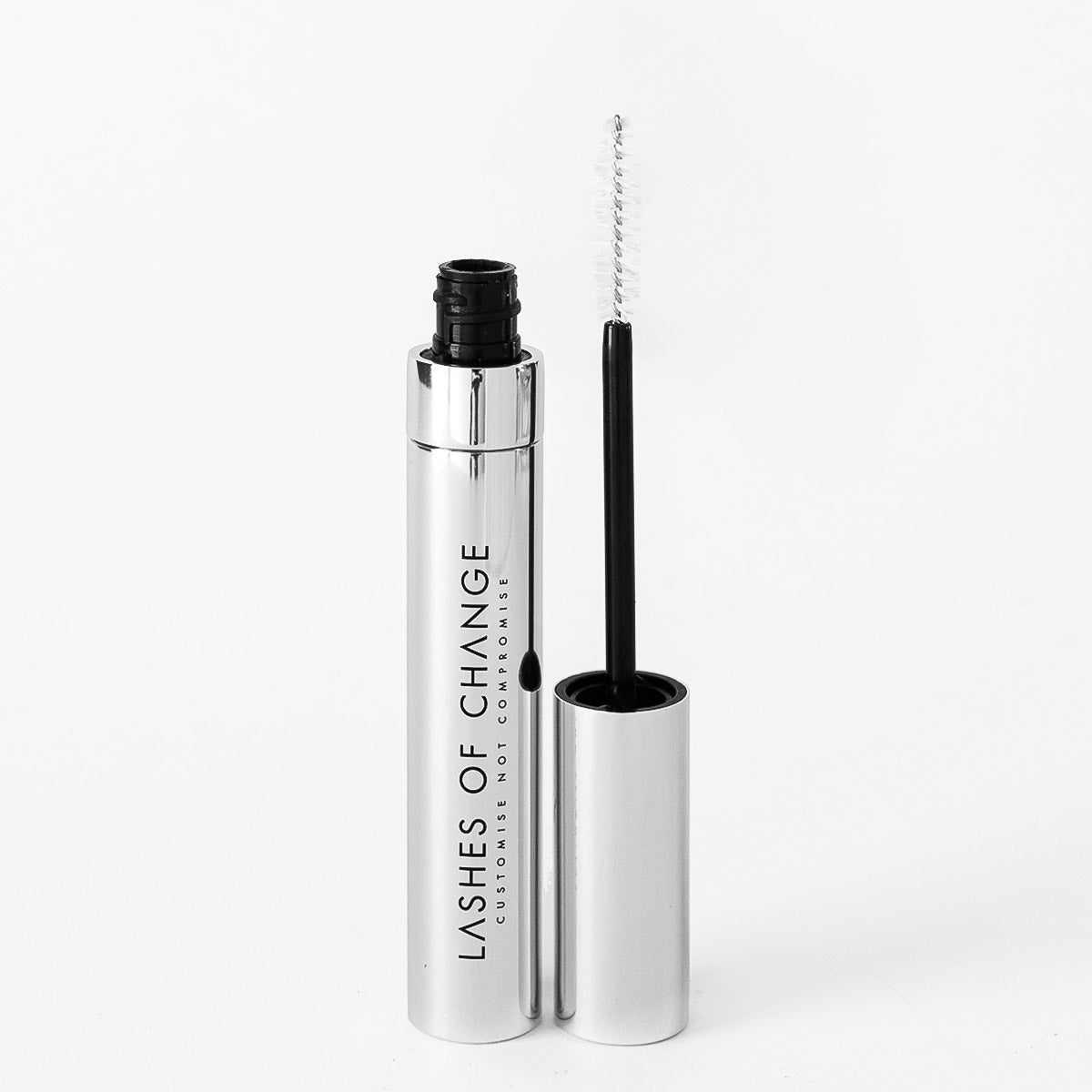 Mascara for longer lashes. Best sensitive eyes custom mascara. Vegan makeup Australia. The best mascara in Australia. mascara with beautiful packaging, Aluminium recyclable mascara packaging.